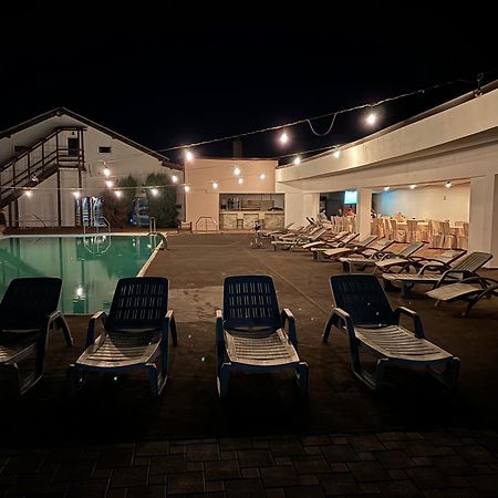 Complex Daniel'S Hotel Orastie Luaran gambar
